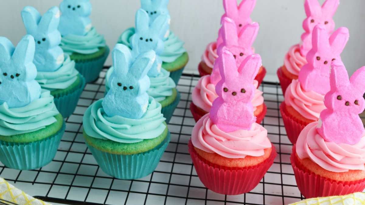 Easy PEEPS Cupcakes Easter Recipe 