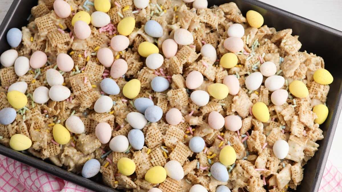 Easy Easter Cereal Bars