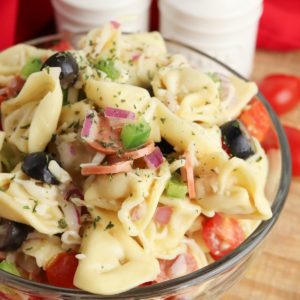 How to Make a Delicious Tortellini Pasta Salad in Five Minutes