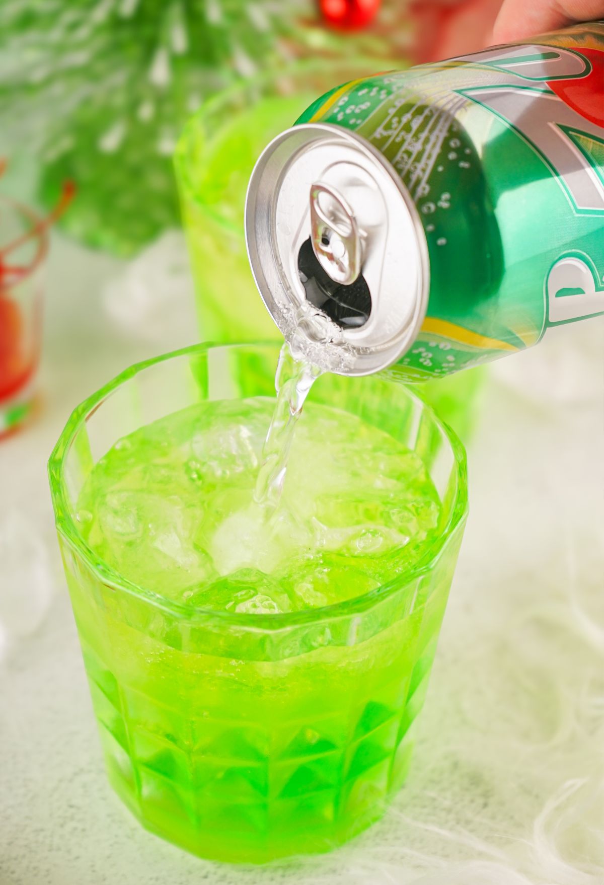Easy Grinch Cocktail Recipe | Easy Everyday Recipes