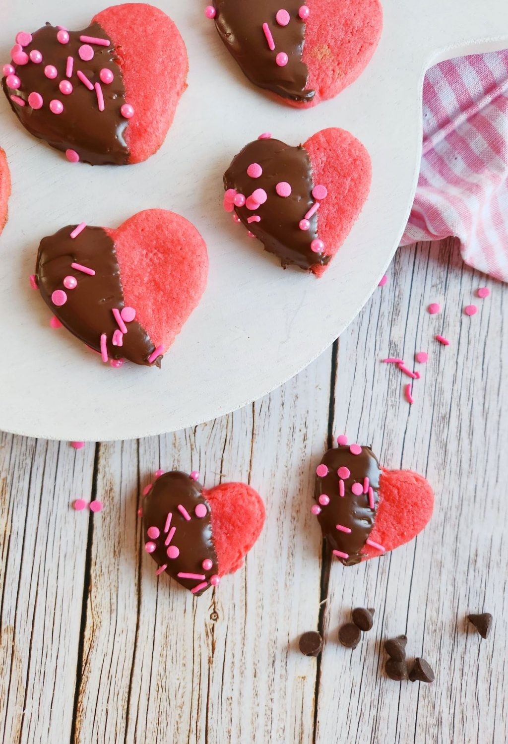 Valentine's day cookies with chocolate and pink sprinkles.