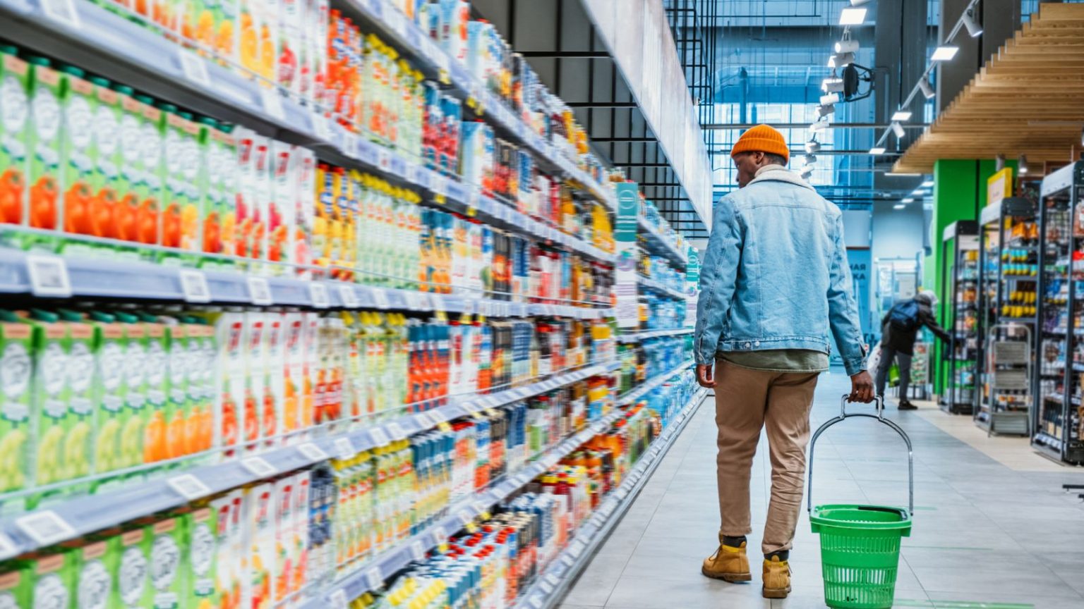 15 Subtle Things People Do At The Grocery Store That Come Across As ...