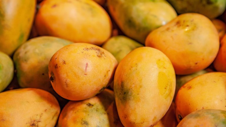 7 Fruits That Can Be Frustrating to Cut and Prepare