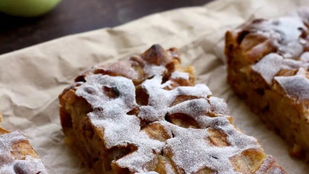 20 Homemade Pies That Wow Every Time 20 Sharlotka Russian Apple Pie