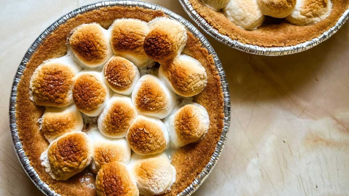 20 Homemade Pies That Wow Every Time 18 S'mores Mini Pies