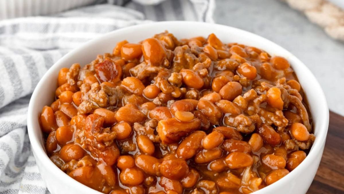 Baked-Beans-with-Ground-Beef