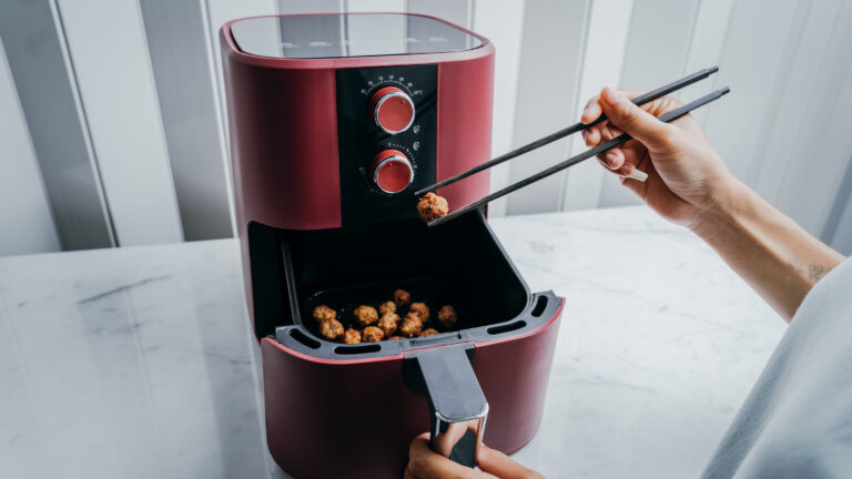 10 Foods You’ll Regret Putting in an Air Fryer
