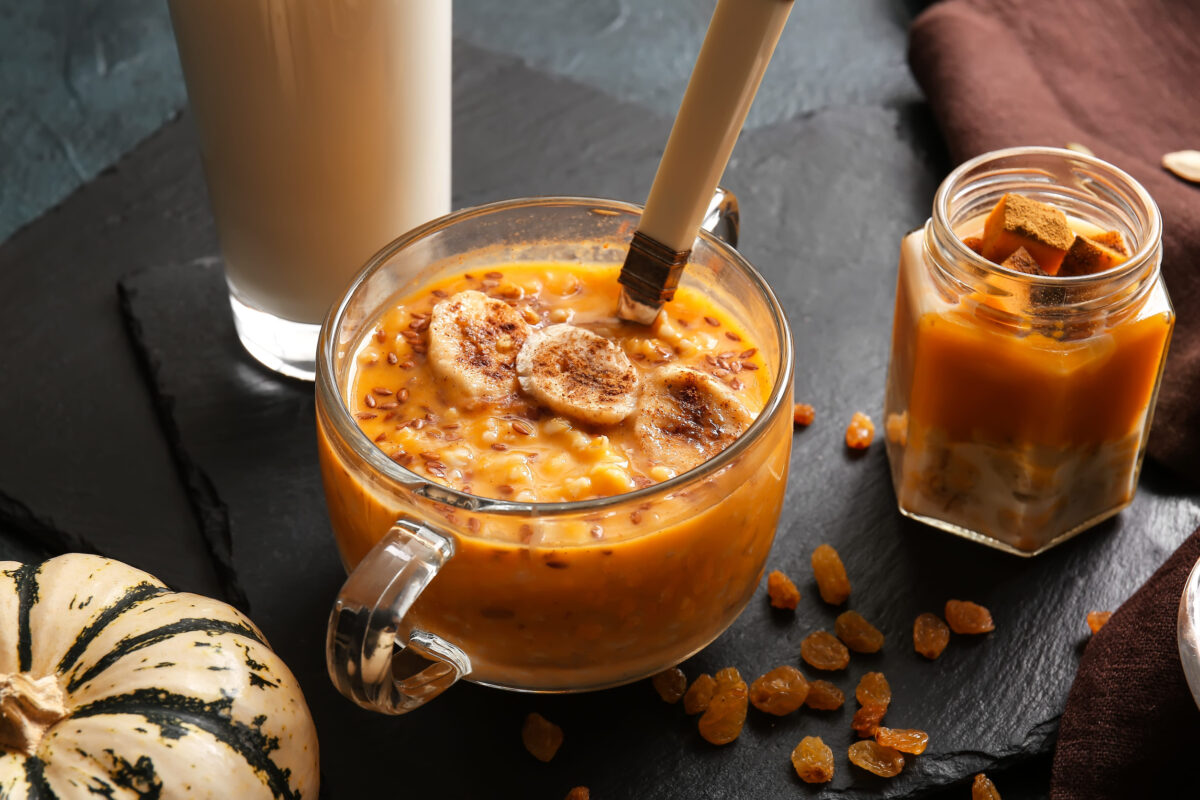6 Pioneer Foods That Make the Wild West Look Far Less Glamorous 2 Pot of tasty oatmeal with pumpkin and banana on black background