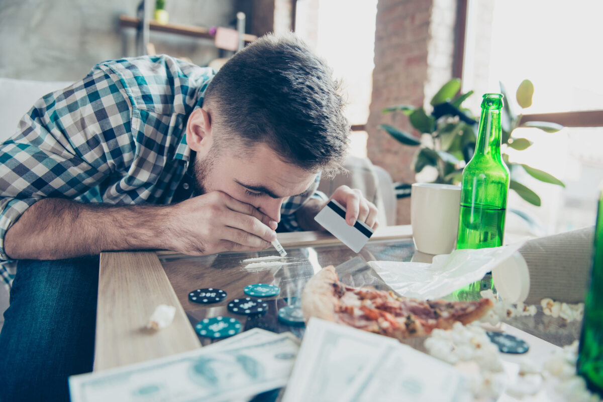 8 Painful Reasons People Cut Off All Contact With Their Parents 4 95427523 m