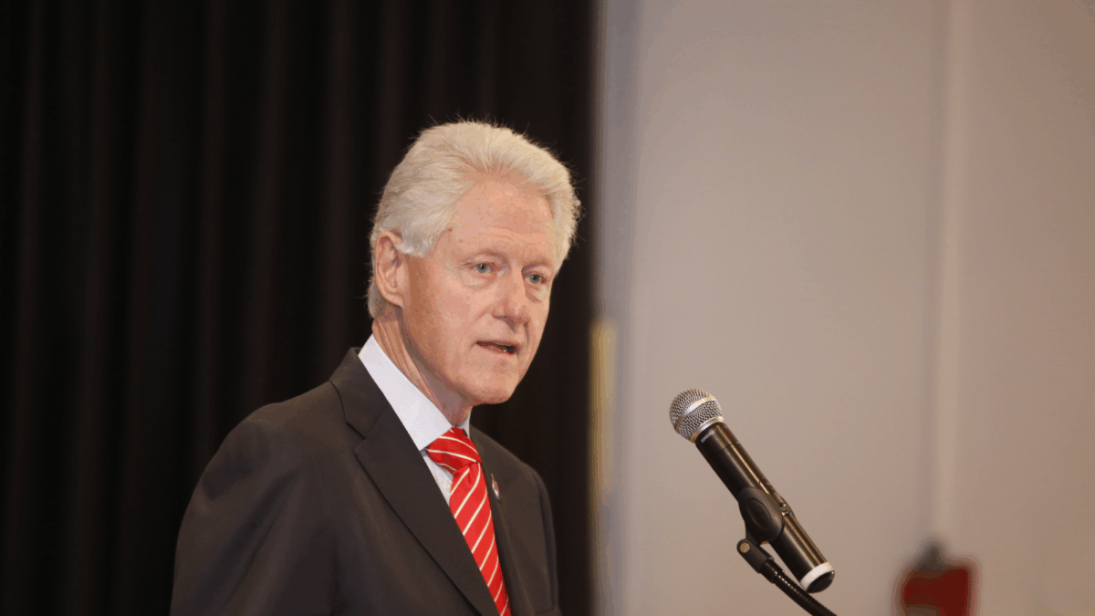 10 Politicians Who Blamed Video Games for Violence — And Why They Were Wrong 1 Bill Clinton