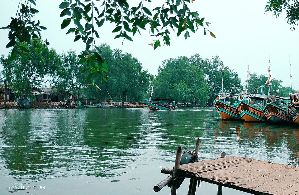 The 10 Most Polluted Places on Earth and Their Toxic Legacies 3 Muara sungai Citarum
