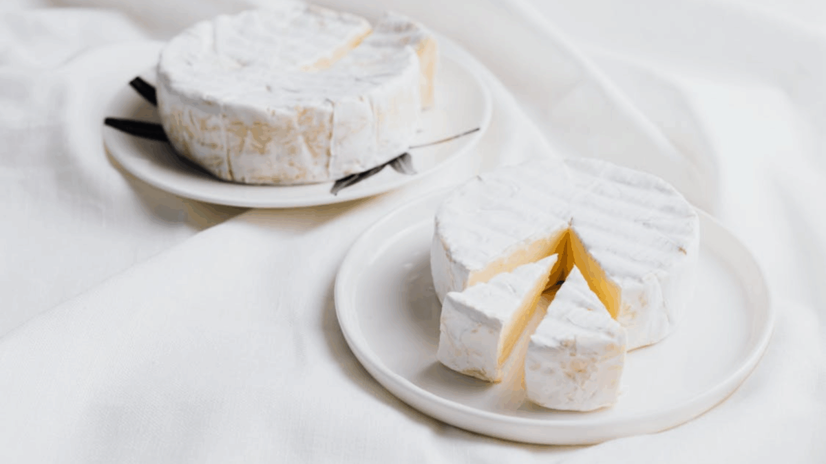 12 Foods You Should Never Eat After the Expiration Date 3 Soft Cheese