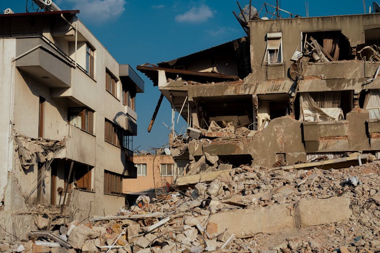 Venezuela Earthquake Death Toll Tops 1,400 As Rescue Teams Race Through Rubble, Aftershocks And A National Emergency