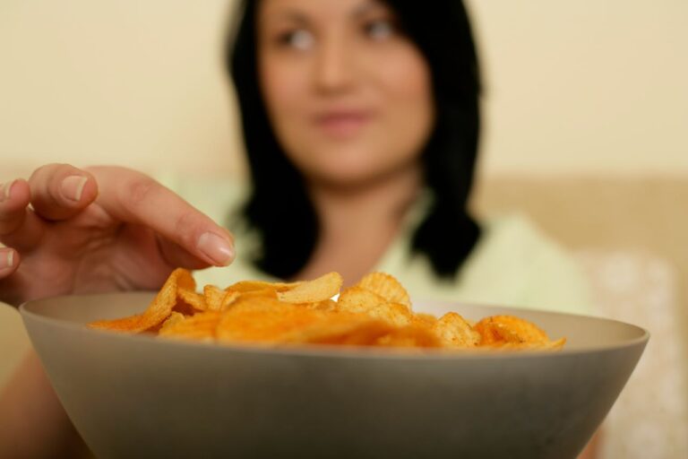 The 6 Most Common Foods That Could Be Causing Your Food Cravings