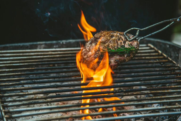 10 Reasons To Use A Charcoal Grill Over Gas This BBQ Season