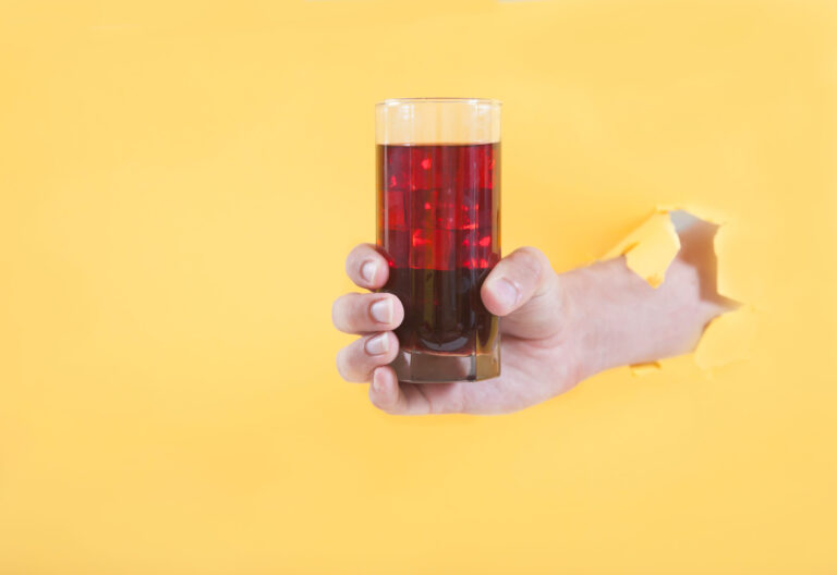 8 Health Risks You Are Ignoring in Your Diet Drinks