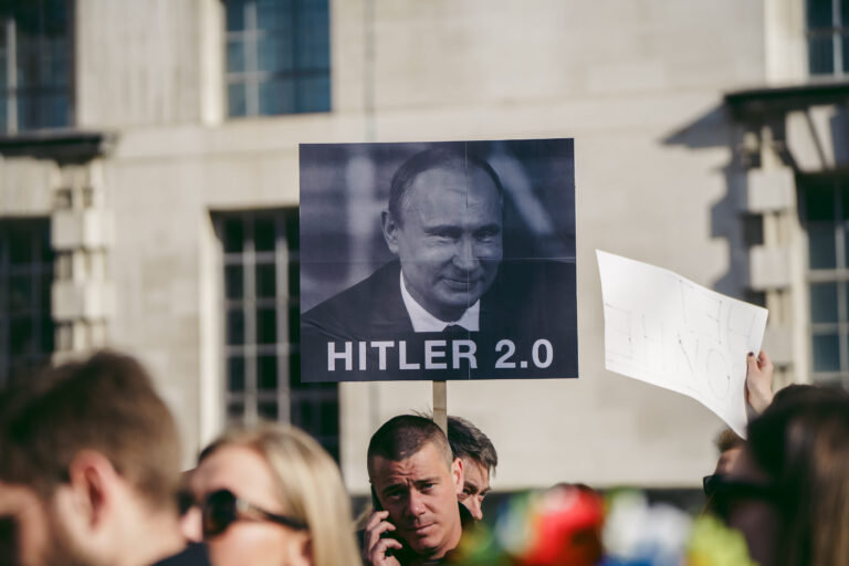 8 Worst Leadership Decisions in History