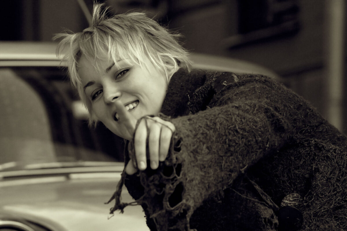 10 Most Overrated Celebrities Everyone Pretends to Like 4 Charming pretty expressive girl near the retro car
