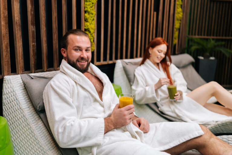 5 Financial Mistakes Americans Keep Making Because of Viral Lifestyle Trends