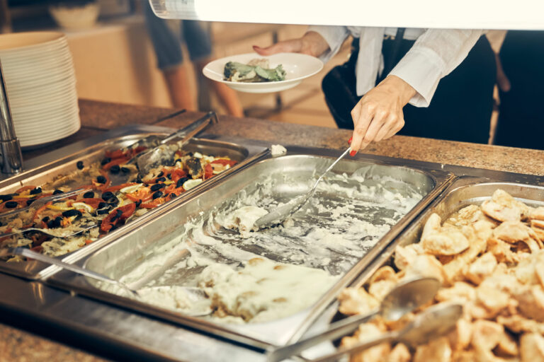 7 Buffet Mistakes That Can Ruin Your Meal