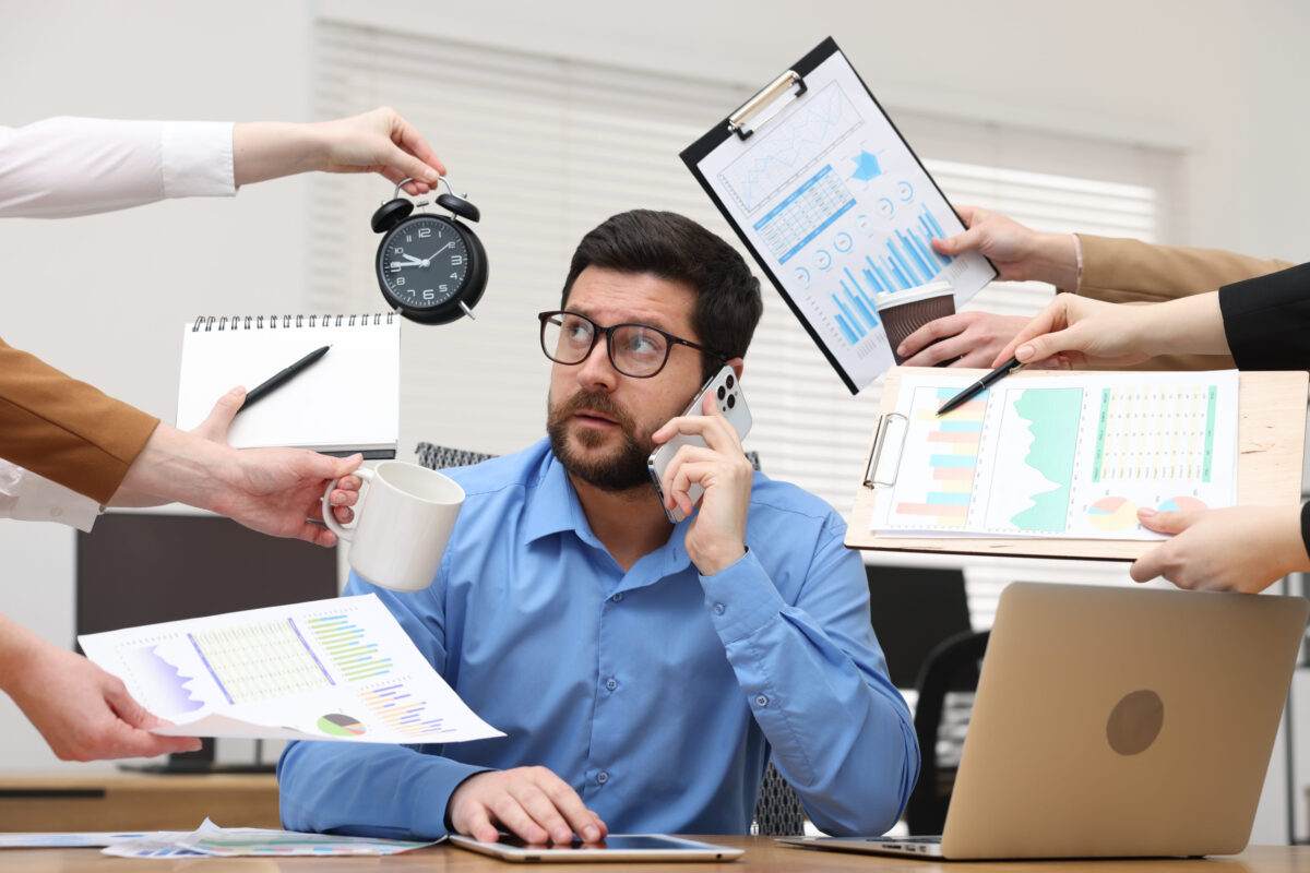 10 Toxic Morning Habits That Can Ruin Your Whole Day Before It Starts 4 Every professional has deadlines and workload pressures, but telling your boss youāre too busy to handle a new task can sound like avoidance.