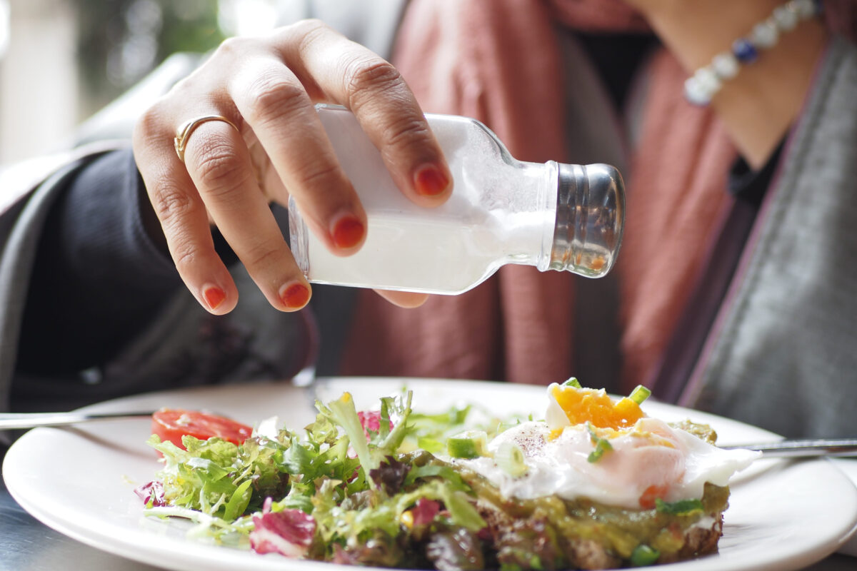 8 Common Cooking Mistakes That Are Quietly Ruining Your Meals 2 Salt falls from a salt shaker
