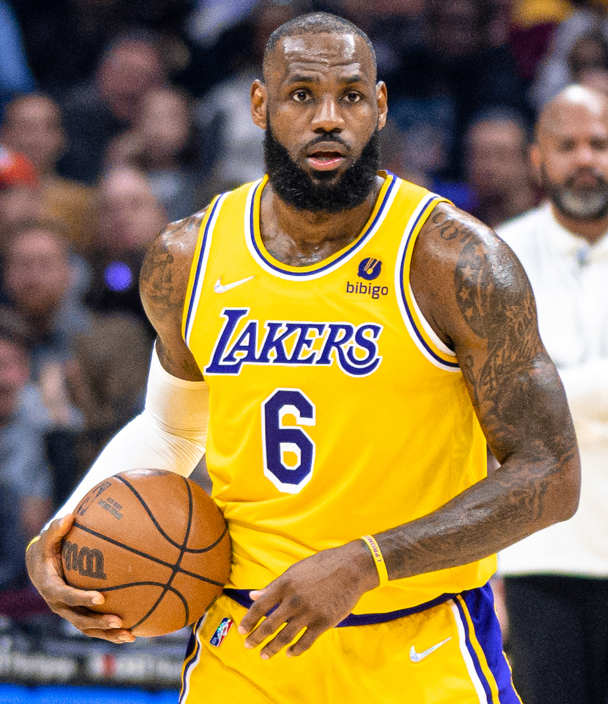 12 Most Controversial Vogue Covers That Shocked the World 2 LeBron James 51959977144 cropped2 1