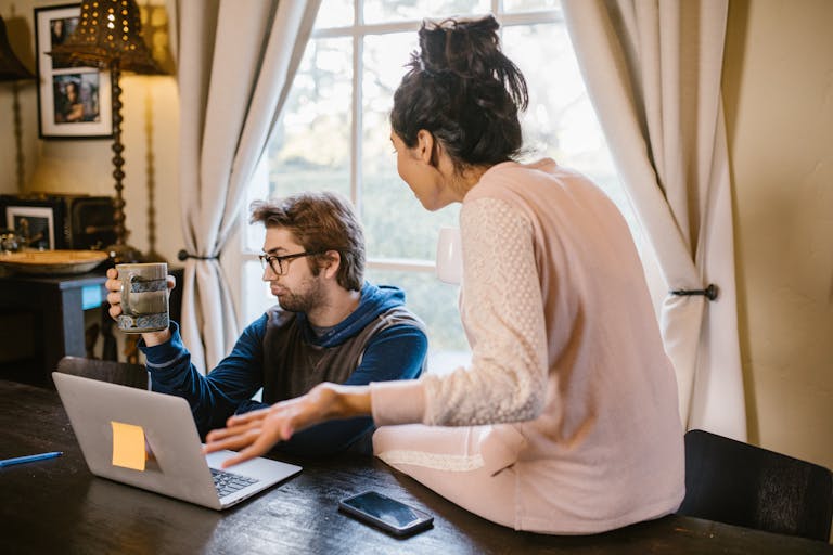 8 Shocking Reasons More Couples Are Clashing Over Phone Privacy