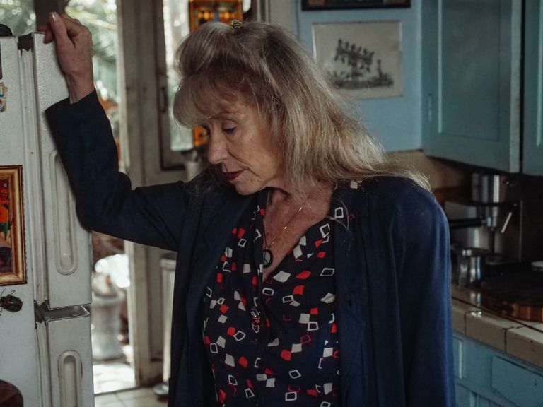 7 Disturbing Early Signs of Dementia That Have Nothing to Do With Memory Loss