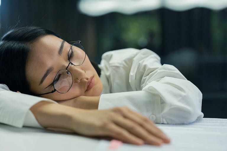 7 Ways Going to Bed Too Late Could Be Damaging Your Body, According to Science