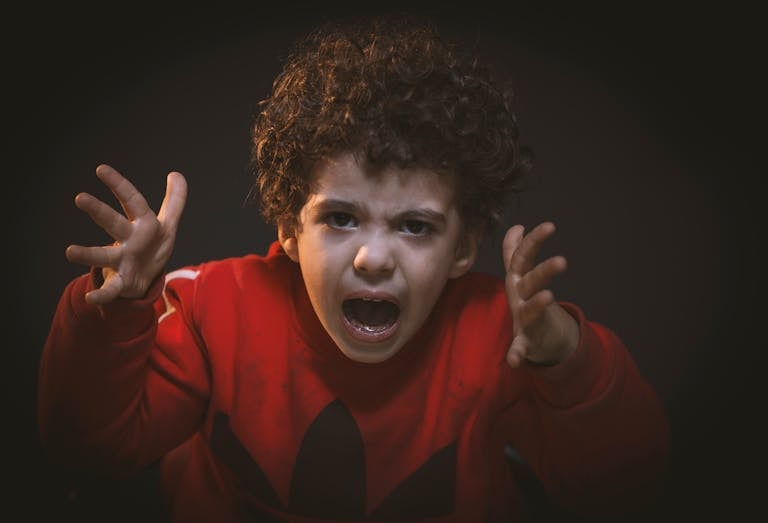 8 Ways Childhood Trauma Can Be Responsible for Bad Behavior