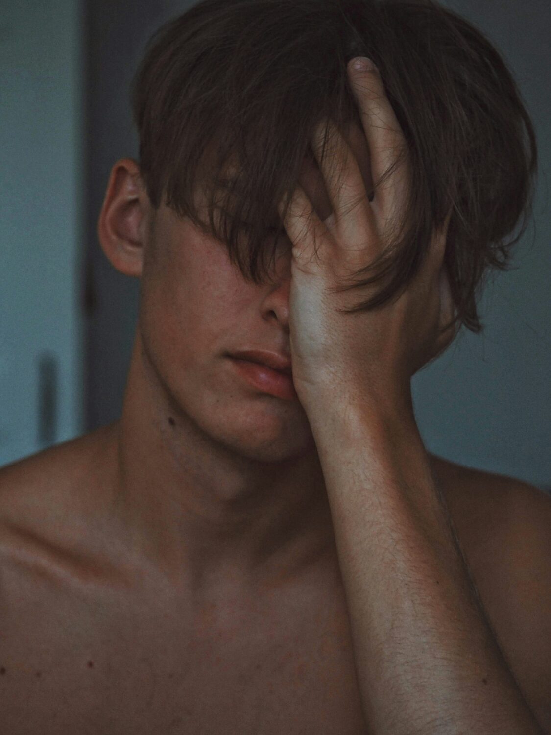 10 Dangerous Traits of Love-Deprived Men That Can Ruin Relationships 3 adrian swancar 2NHZjSMLjA unsplash