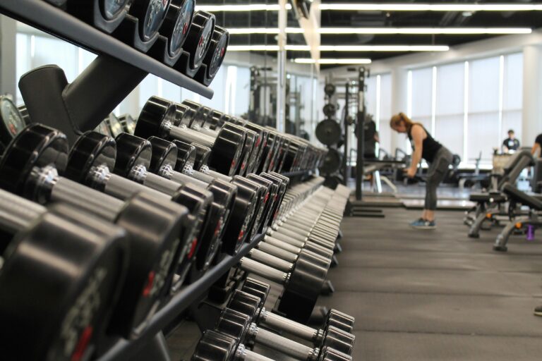 10 Gym Mistakes Draining Your Wallet Before You See Results