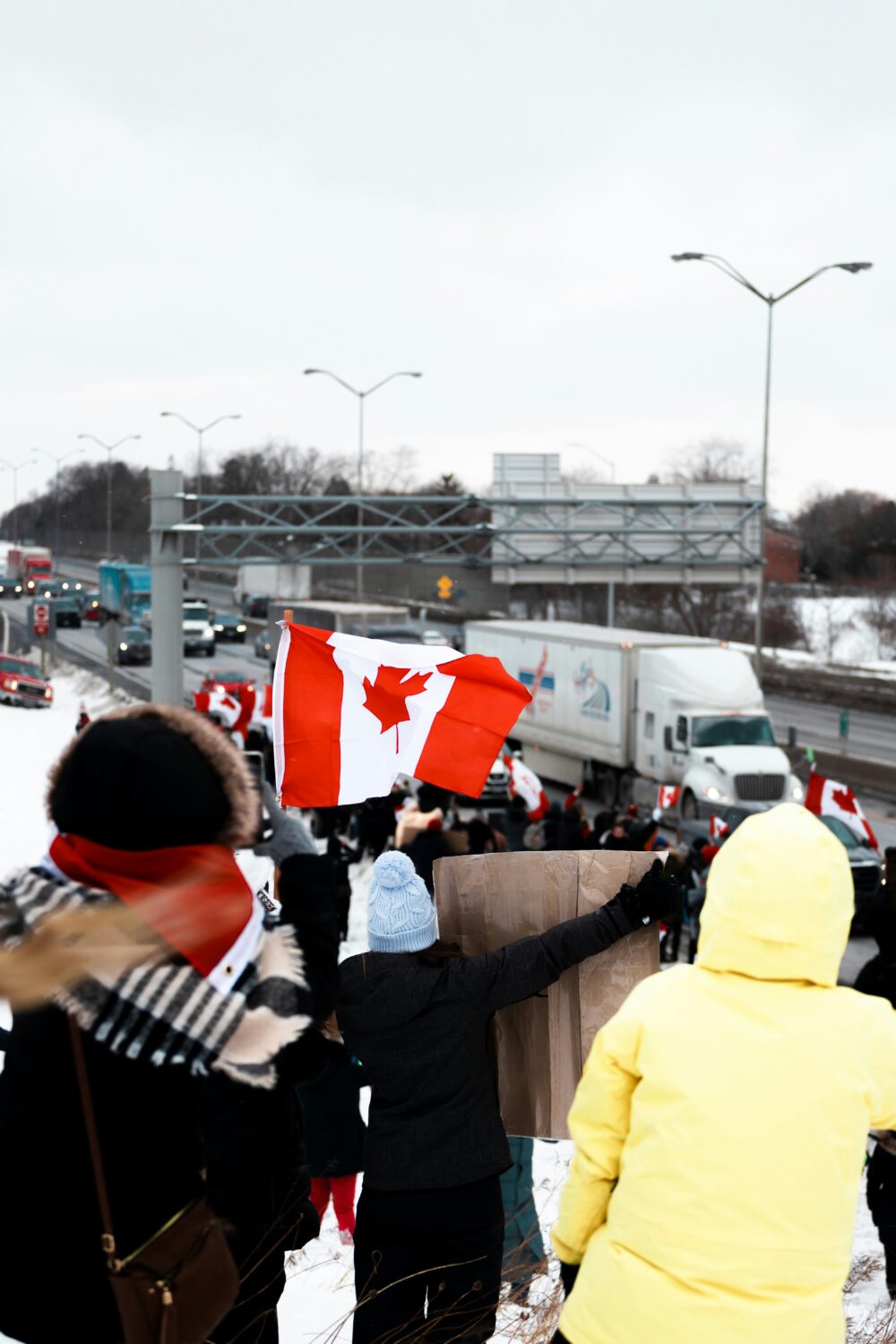 10 Blunt Things Americans Quietly Think About Canada 3 dillon kydd iIoeju26SsM unsplash