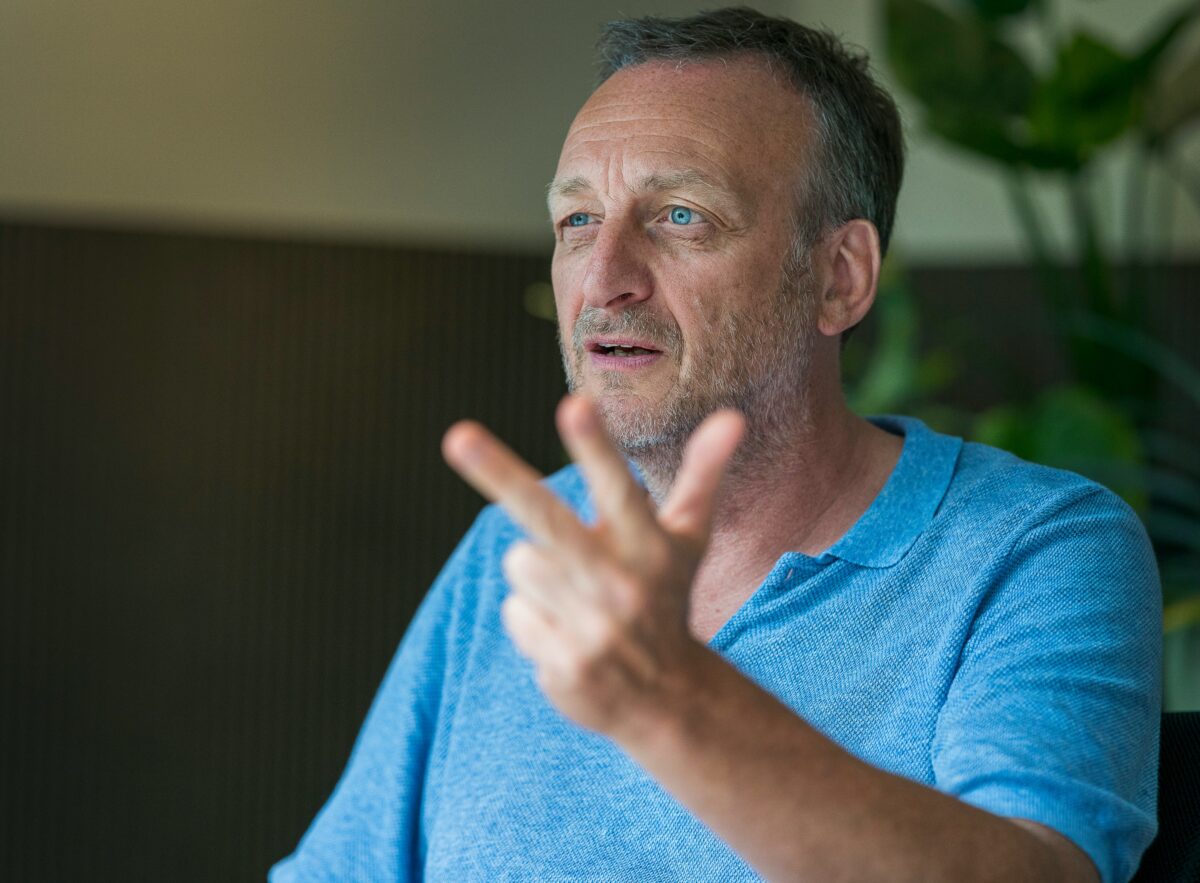 fred kloet xqQxBP85r6o unsplash