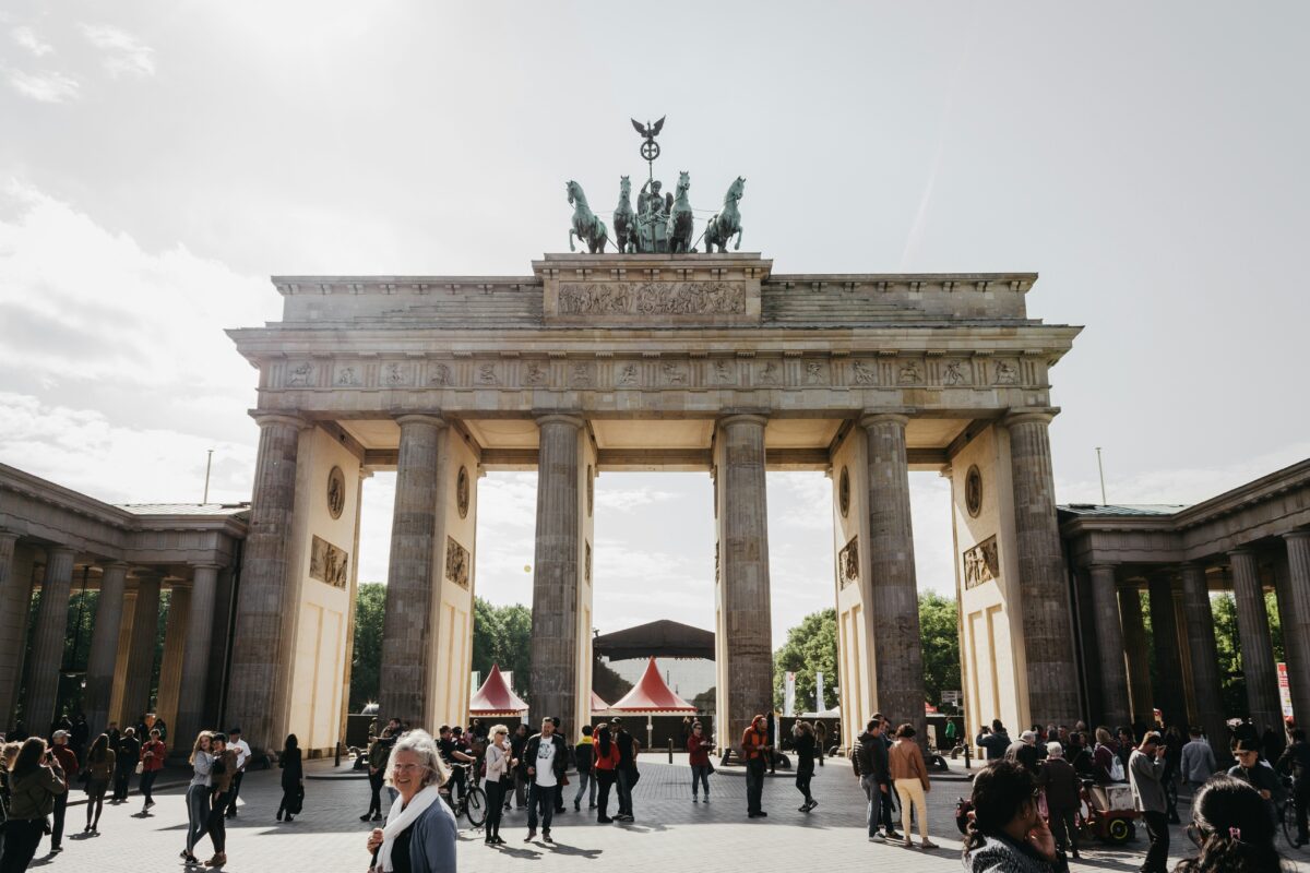 10 Shocking Reasons Why Some Countries Are Far From Friendly 1 marius serban iFtuhgn7fYs unsplash
