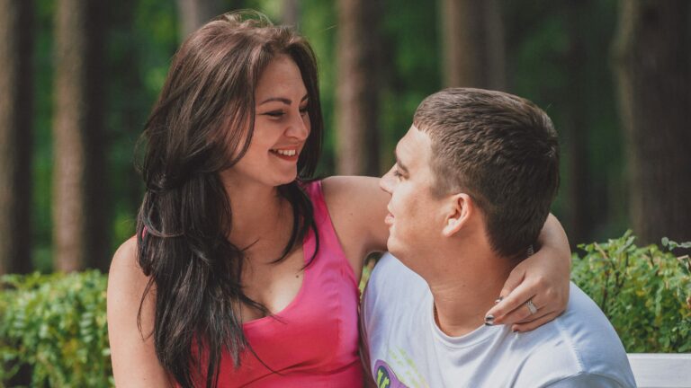 9 Surprising Ways Women’s Dating Standards Turn Brutal with Age 