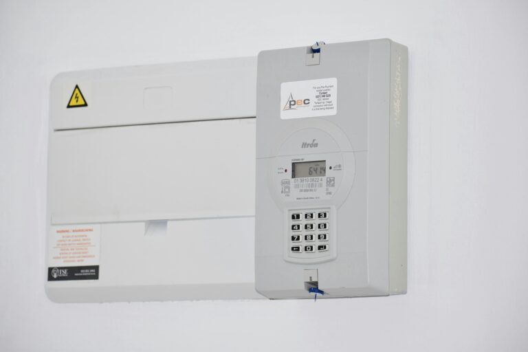 7 Household Habits That Make Electricity Bills Higher Than Necessary