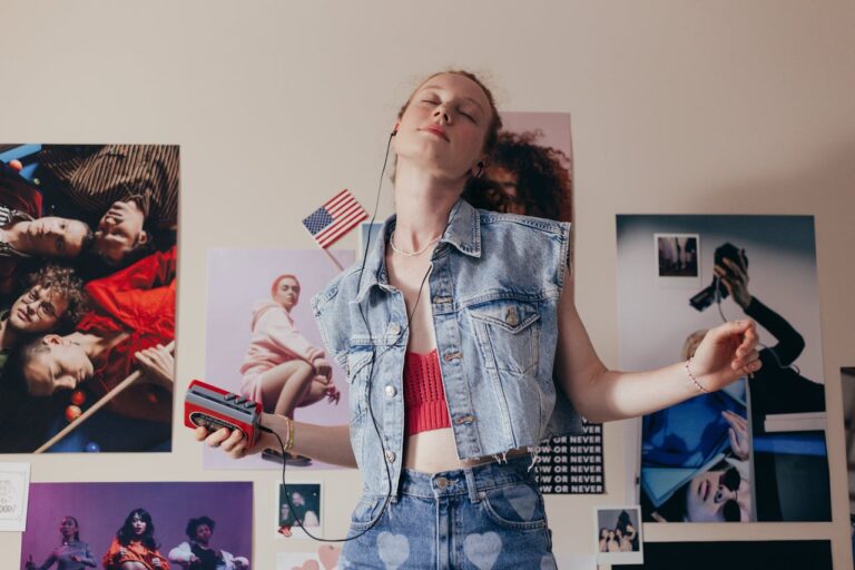 8 Reasons Older Americans Miss the 90s