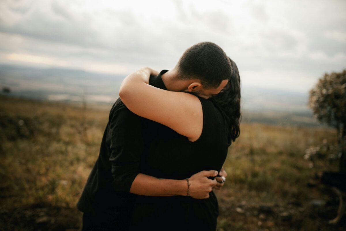 8 Painful Truths About Rebound Relationships People Learn Too Late 4 a-couple-embracing-each-other