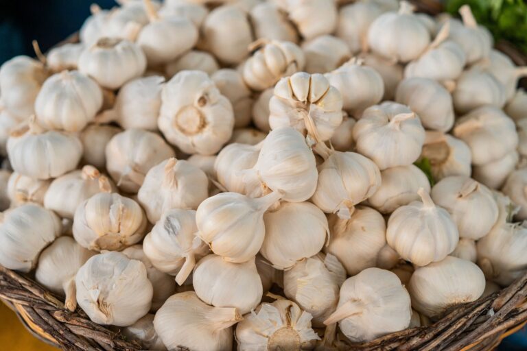 7 Common Mistakes Almost Everyone Makes When Using Garlic.