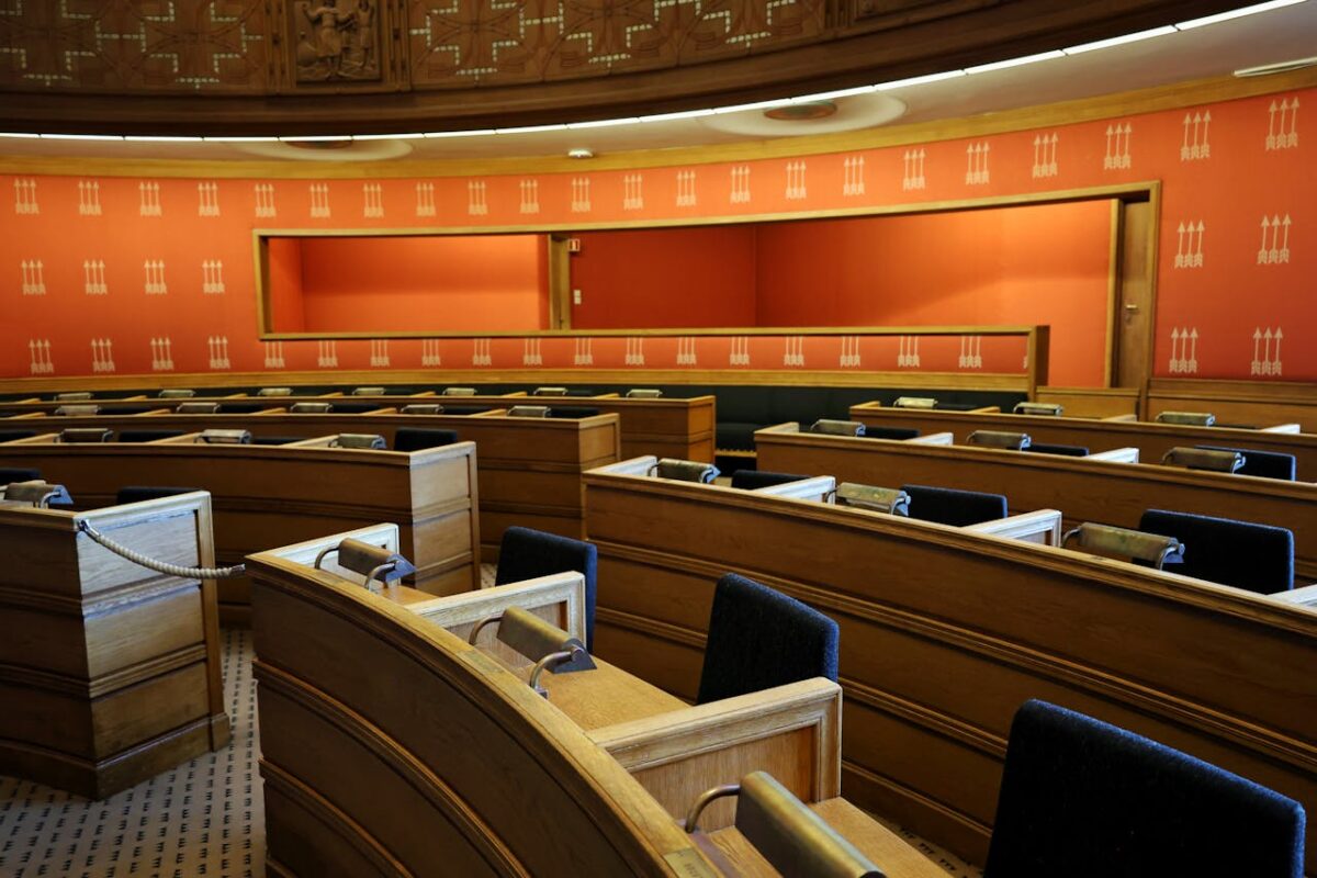 elegant-empty-parliament-hall-in-oslo-norway-