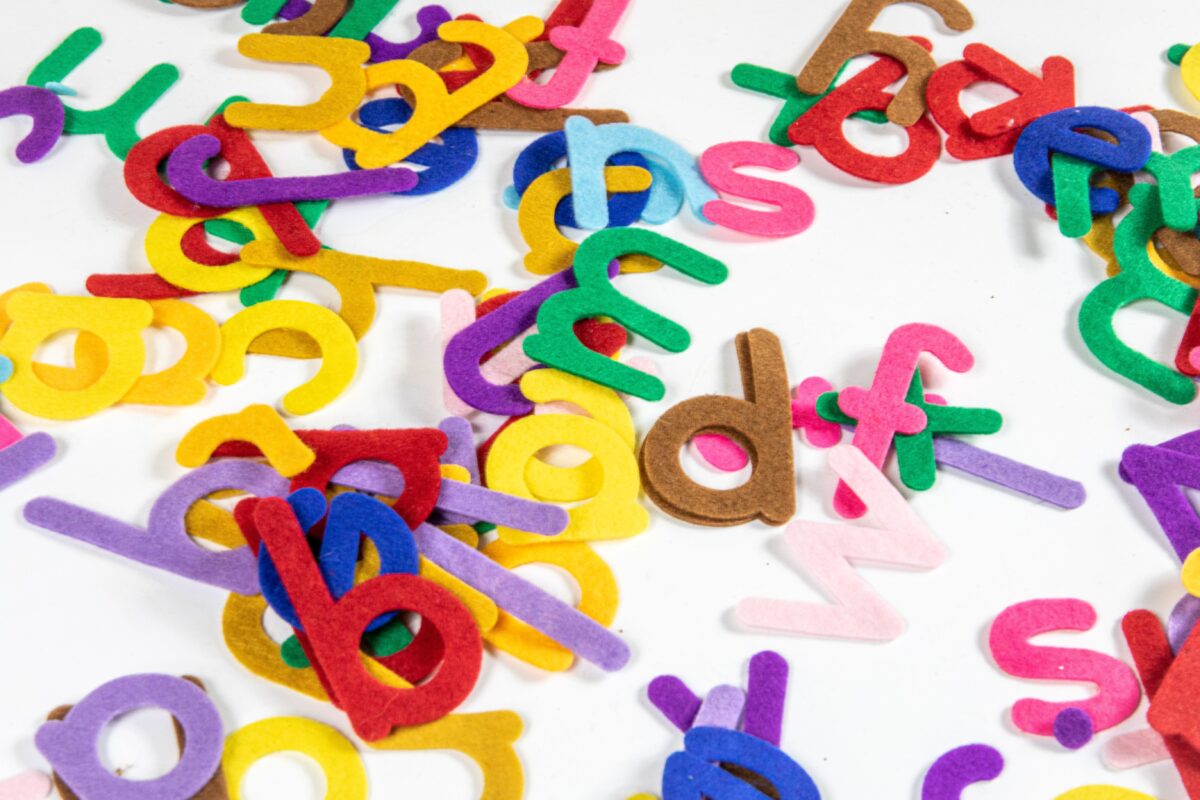 7 Quiet Signs Your Brain May Be in Trouble Before Memory Fails 3 assorted-colorful-cutouts-of-alphabet