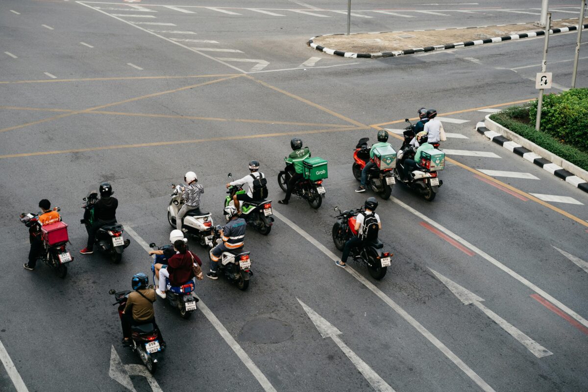 7 Ugly Truths Food Delivery Apps They Don’t Put on the Receipt 2 aerial-view-of-people-riding-motorcycles