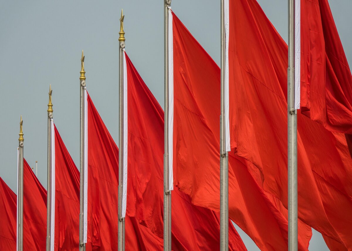 8 Painful Truths About Rebound Relationships People Learn Too Late 2 red-flags-on-flagpoles