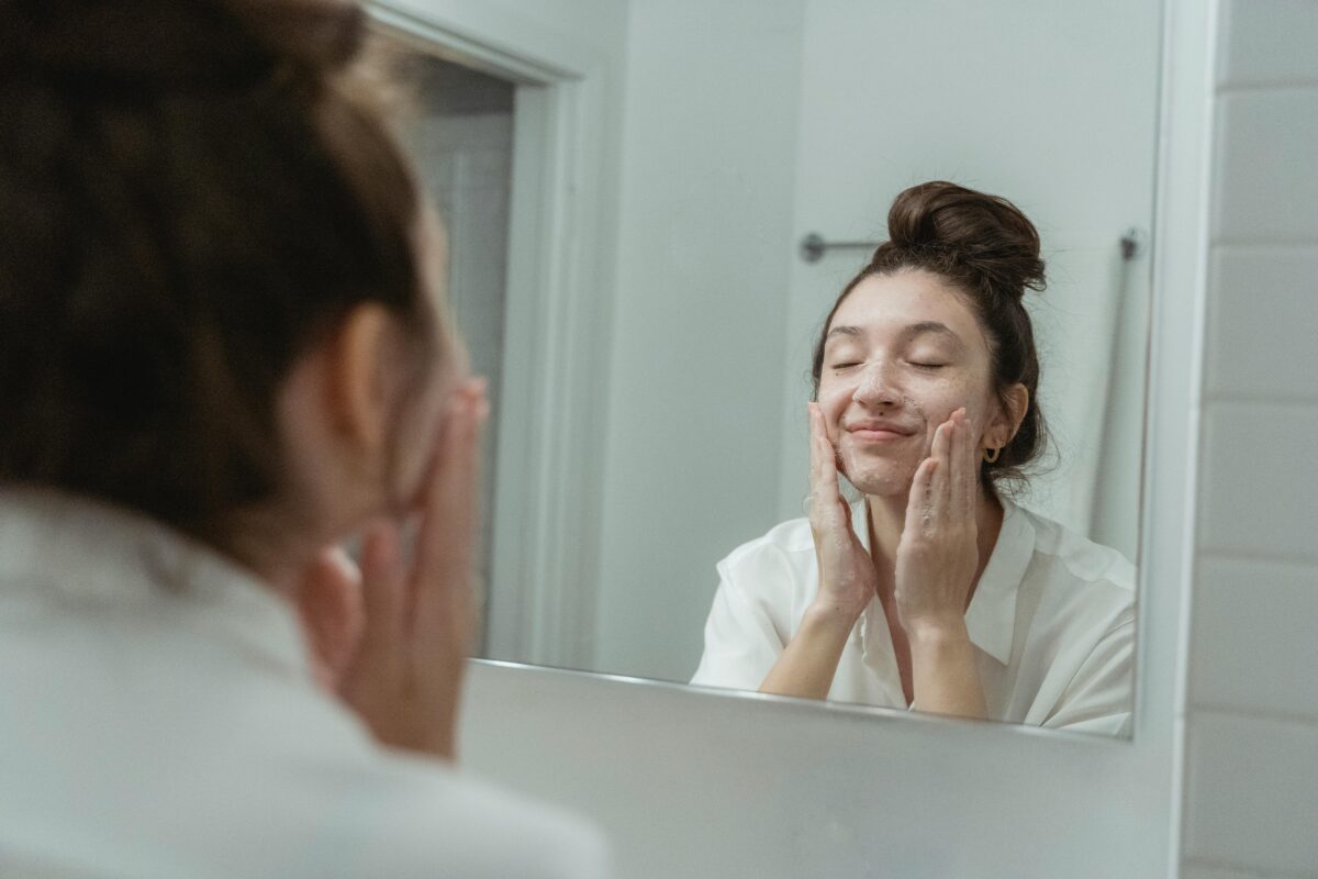 8 Girl Names That Sound Like They Would Never Force Love 4 pexels miriam alonso 7623572