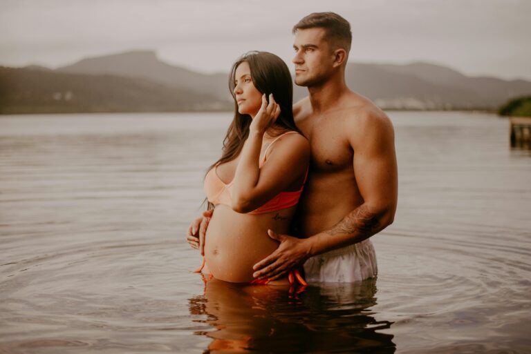8 Reasons Couples Stay Together for the Wrong Reasons