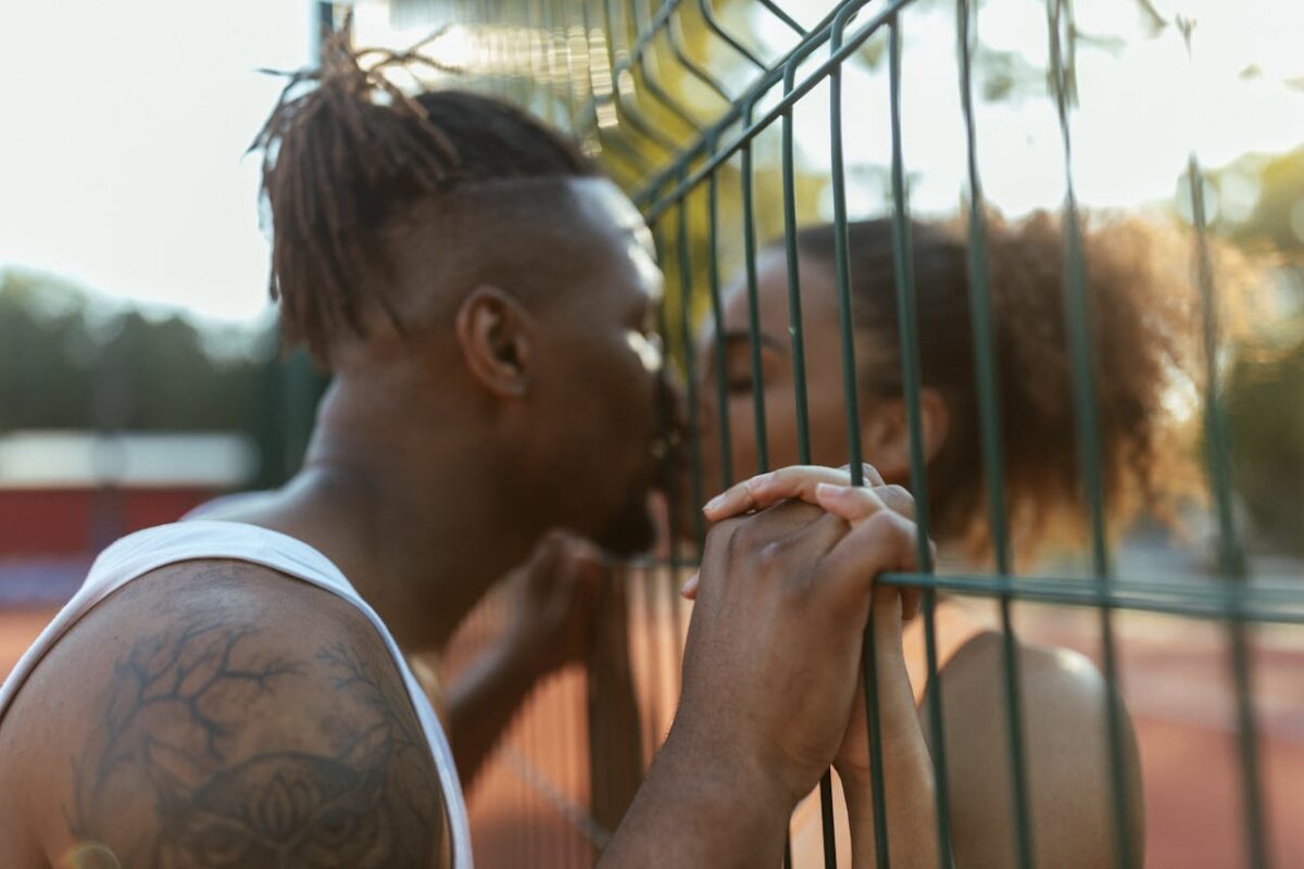 8 Ugly Truths About Rebound Relationships 2 a-couple-kissing-each-other-while-holding-hands-