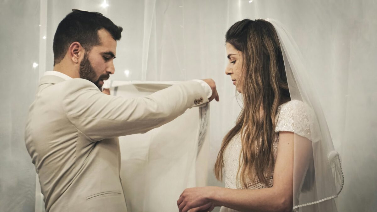 12 Things Men Say That Haunt Women 1 shoham avisrur 4pXYkuNezeA unsplash