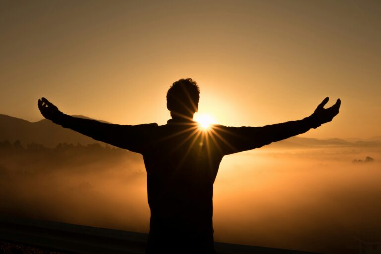 10 Everyday Habits the Bible Warns Are More Dangerous